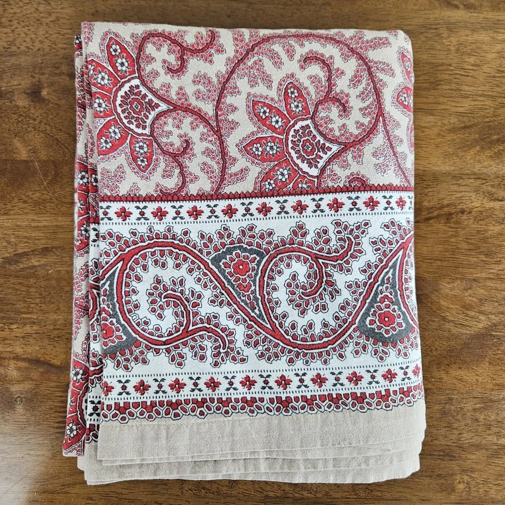 Williams Sonoma Red Floral Block Print Tablecloth Cotton Boho Christmas 70x126